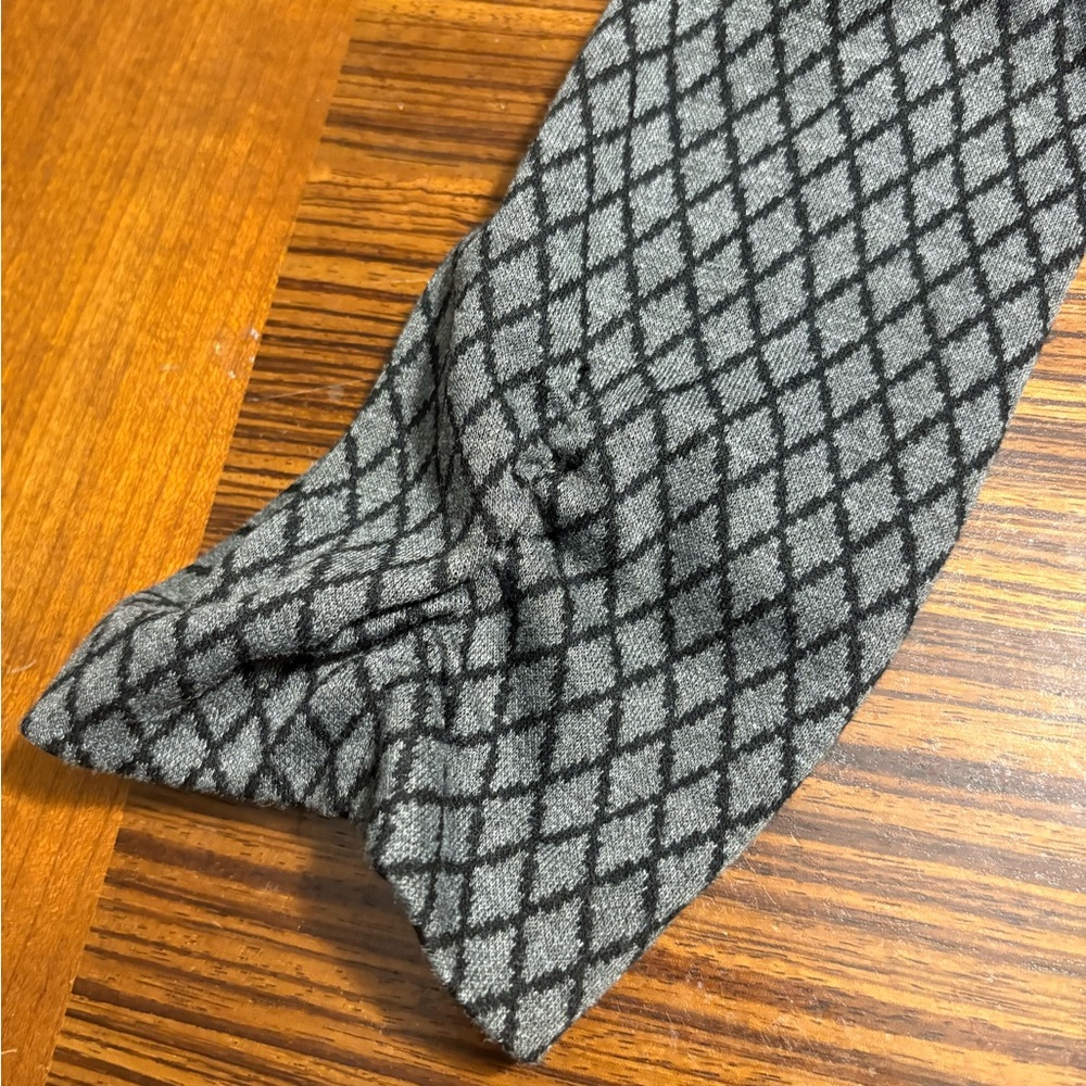 Soho Apparel Women's blazer in Black and Gray Diamond Pattern - Picture 4 of 4